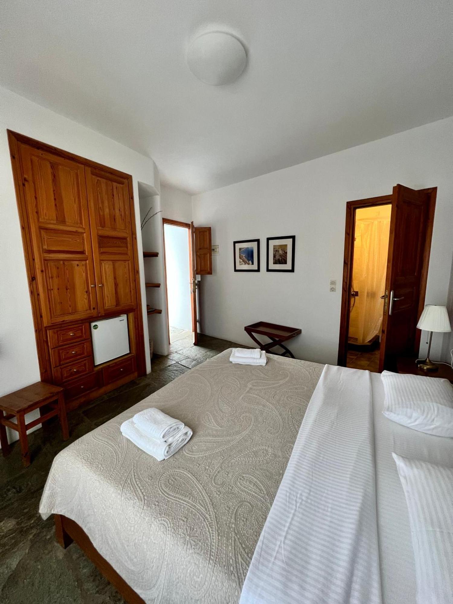 Отель Antheia Folegandros Town Экстерьер фото